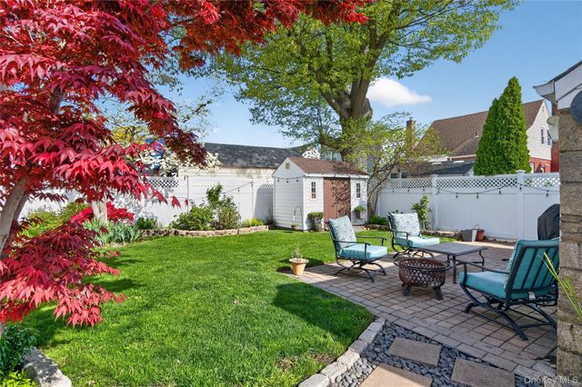 938 Van Buren Avenue, Franklin Square, NY 11010