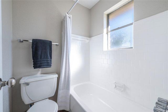 17602 Heritage Bay Drive, Webster, TX 77598