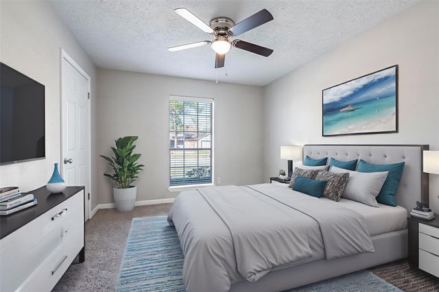 17602 Heritage Bay Drive, Webster, TX 77598