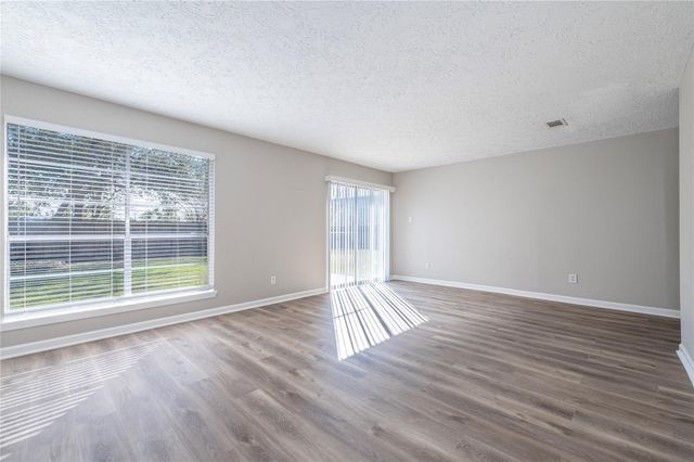 17602 Heritage Bay Drive, Webster, TX 77598