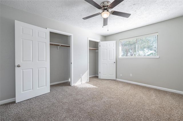 17602 Heritage Bay Drive, Webster, TX 77598