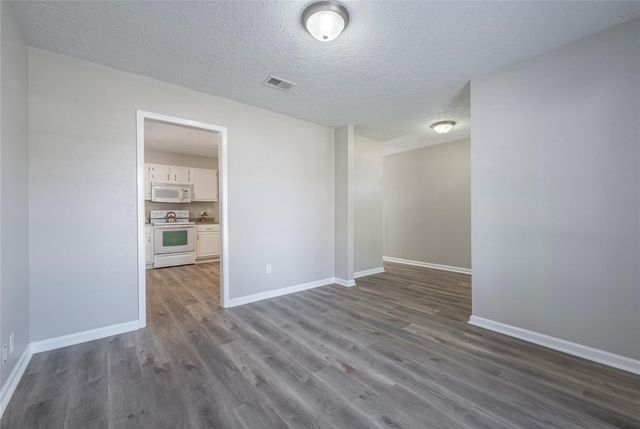 17602 Heritage Bay Drive, Webster, TX 77598