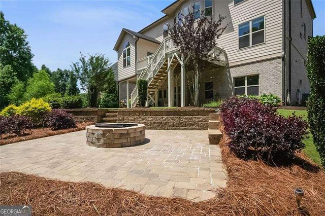 715 Creekside Bend, Alpharetta, GA 30004
