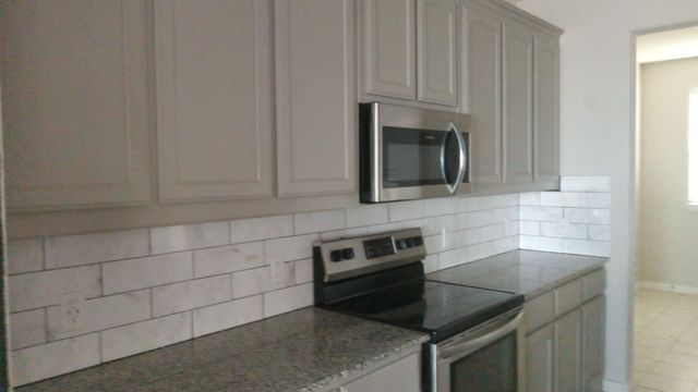 128 Spring Creek Circle, Paradise, TX 76073