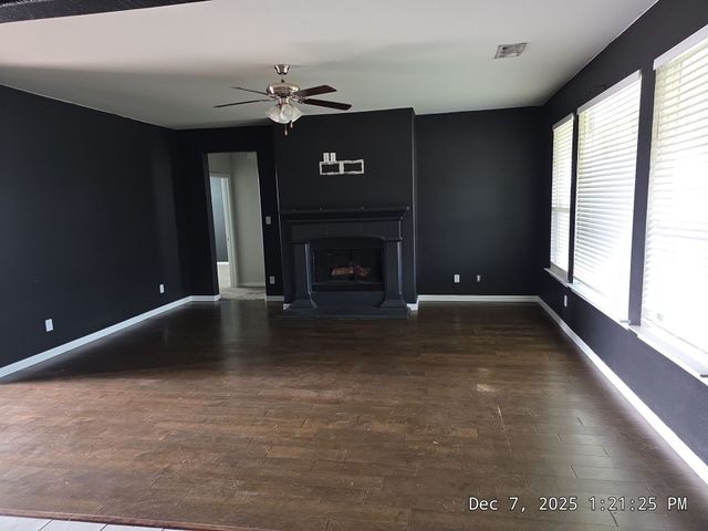 128 Spring Creek Circle, Paradise, TX 76073