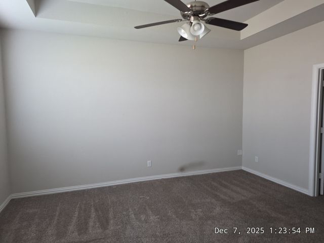 128 Spring Creek Circle, Paradise, TX 76073