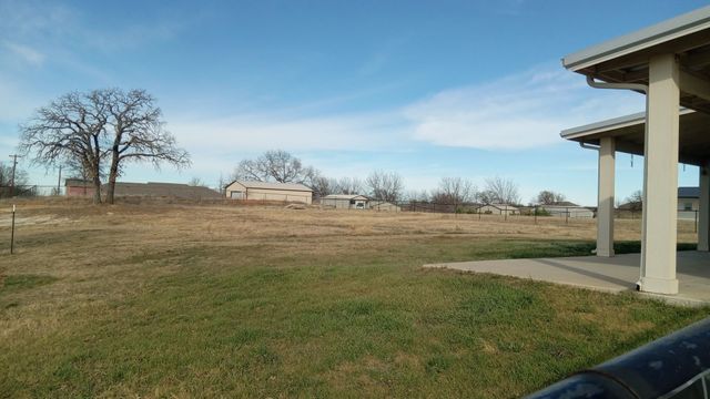 128 Spring Creek Circle, Paradise, TX 76073