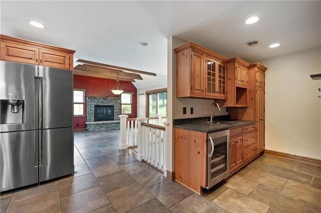 6050 Walton Rd, Jefferson Hills, PA 15332