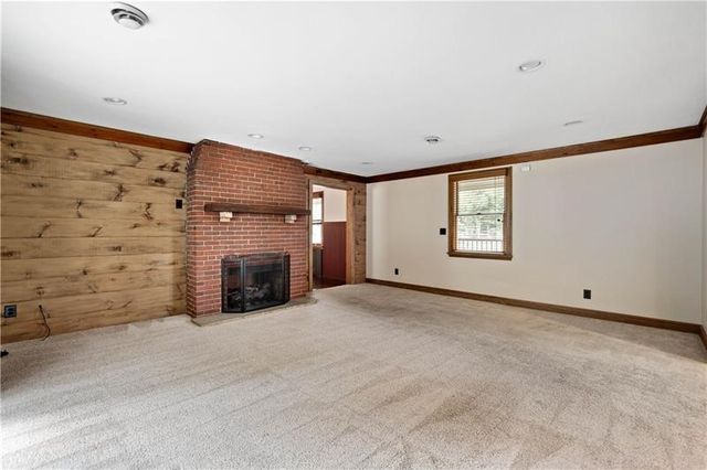 6050 Walton Rd, Jefferson Hills, PA 15332