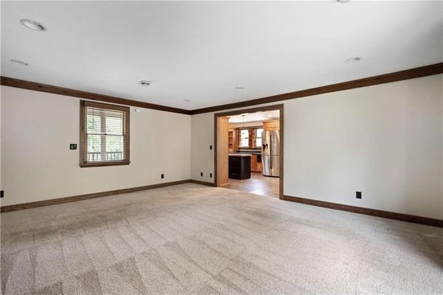 6050 Walton Rd, Jefferson Hills, PA 15332