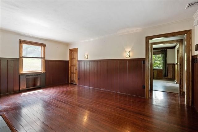 6050 Walton Rd, Jefferson Hills, PA 15332