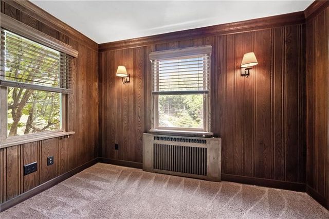 6050 Walton Rd, Jefferson Hills, PA 15332