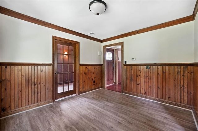 6050 Walton Rd, Jefferson Hills, PA 15332