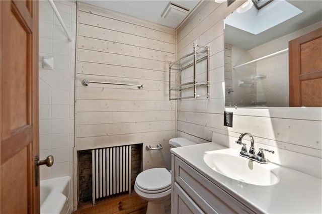 6050 Walton Rd, Jefferson Hills, PA 15332