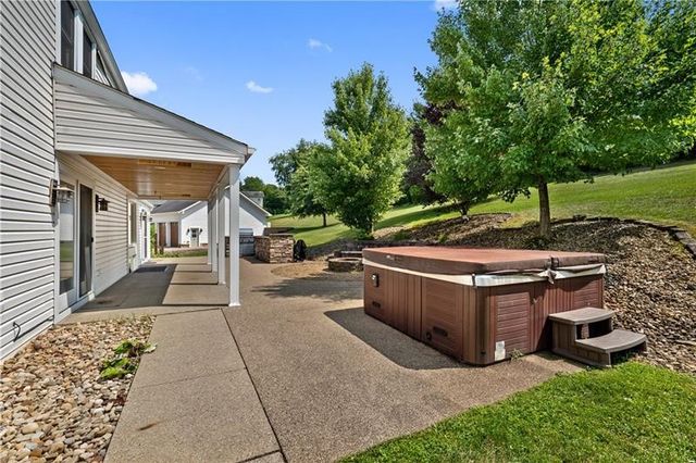 6050 Walton Rd, Jefferson Hills, PA 15332