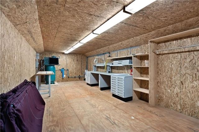 6050 Walton Rd, Jefferson Hills, PA 15332