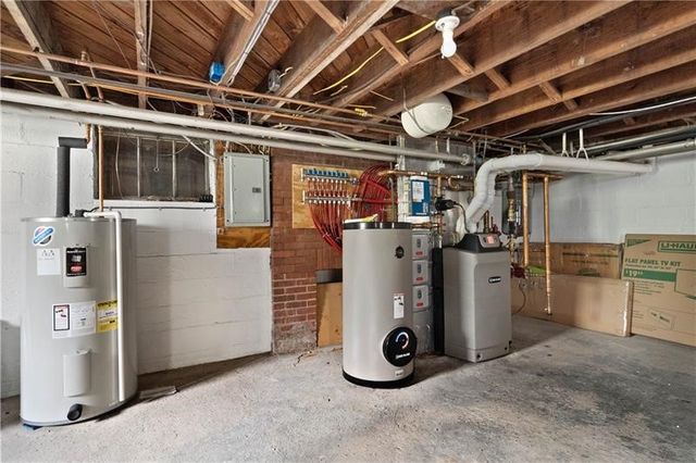 6050 Walton Rd, Jefferson Hills, PA 15332