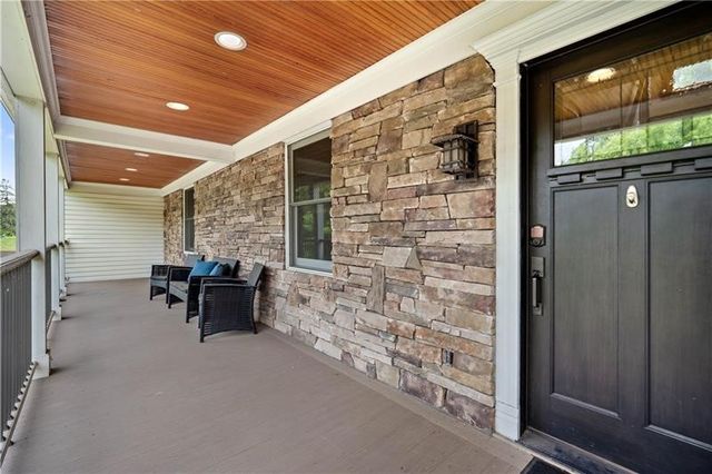 6050 Walton Rd, Jefferson Hills, PA 15332