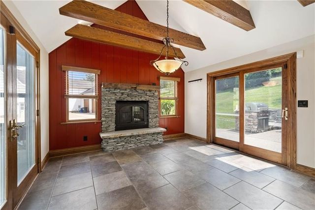 6050 Walton Rd, Jefferson Hills, PA 15332