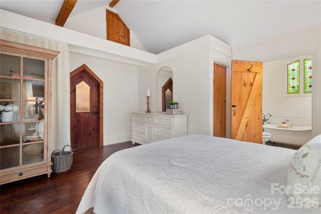528 Padgettown Road, Black Mountain, NC 28711