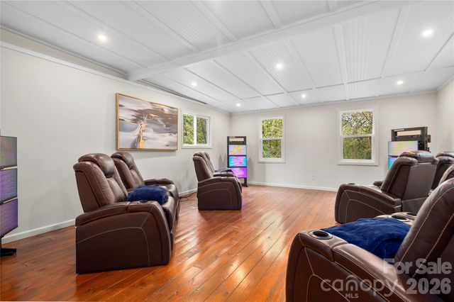 528 Padgettown Road, Black Mountain, NC 28711