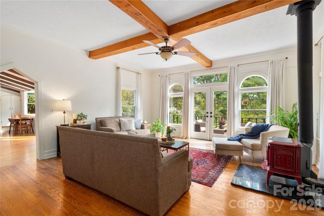 528 Padgettown Road, Black Mountain, NC 28711