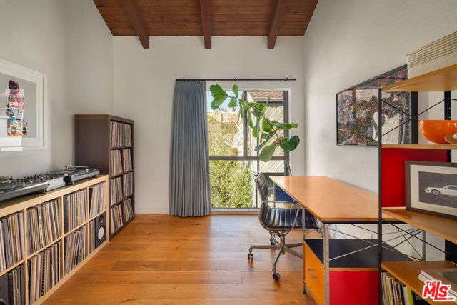 859 S Bundy Drive, Los Angeles, CA 90049