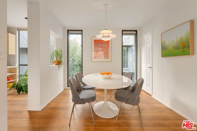 859 S Bundy Drive, Los Angeles, CA 90049