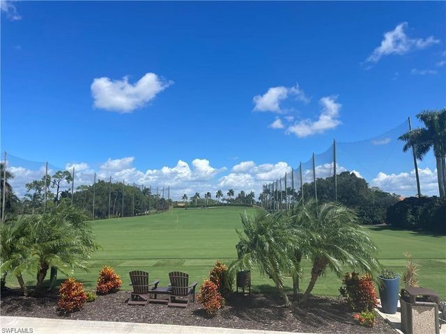 268 Countryside DR, Naples, FL 34104