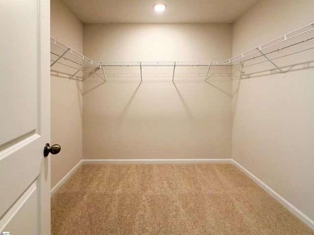619 Autumn Lake Road, Simpsonville, SC 29681