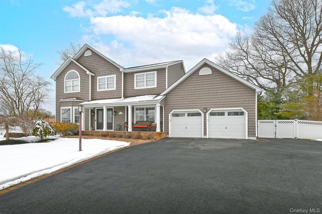 12 Crystal Brook Court, Nesconset, NY 11767