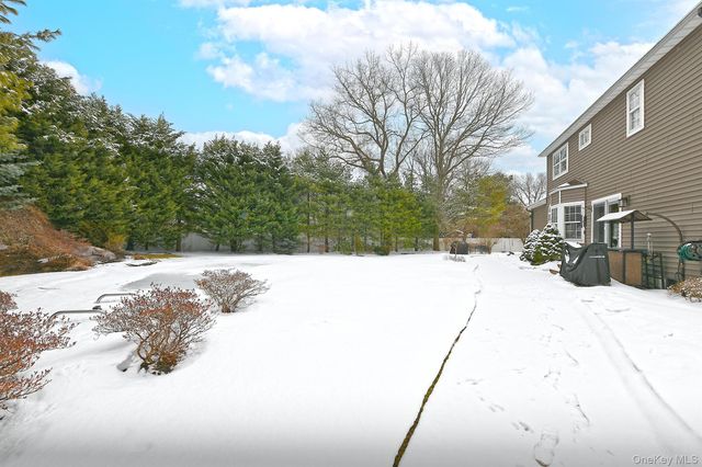 12 Crystal Brook Court, Nesconset, NY 11767