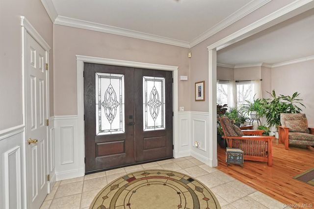 12 Crystal Brook Court, Nesconset, NY 11767