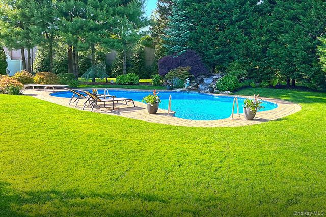 12 Crystal Brook Court, Nesconset, NY 11767