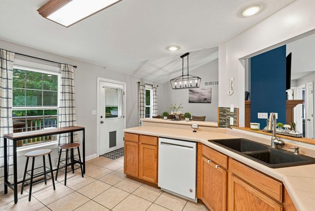 3008 LINDEN WAY, Columbia, MO 65202