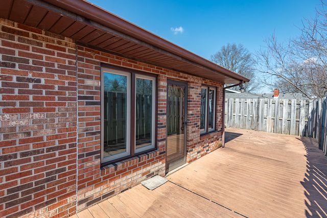 1240 S Arcadia Avenue, Springfield, MO 65804