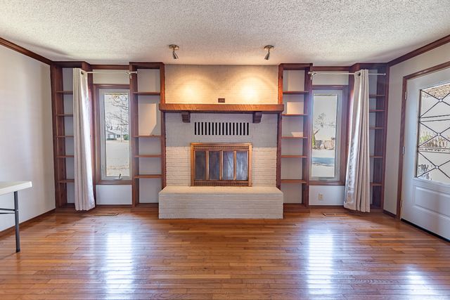 1240 S Arcadia Avenue, Springfield, MO 65804