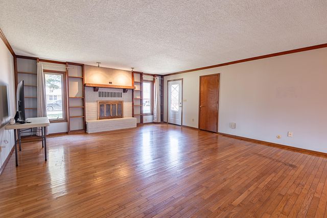 1240 S Arcadia Avenue, Springfield, MO 65804