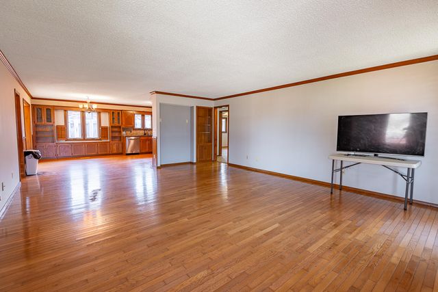 1240 S Arcadia Avenue, Springfield, MO 65804