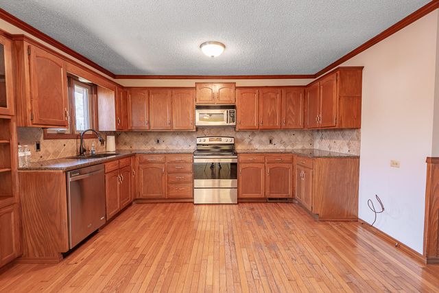 1240 S Arcadia Avenue, Springfield, MO 65804