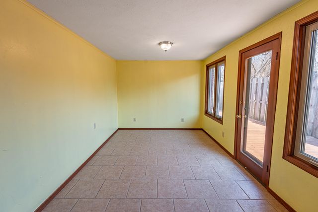 1240 S Arcadia Avenue, Springfield, MO 65804