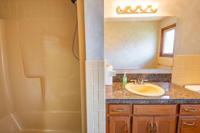 1240 S Arcadia Avenue, Springfield, MO 65804