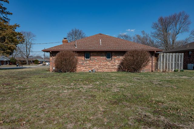1240 S Arcadia Avenue, Springfield, MO 65804