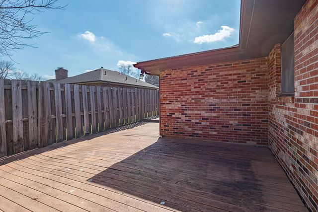 1240 S Arcadia Avenue, Springfield, MO 65804