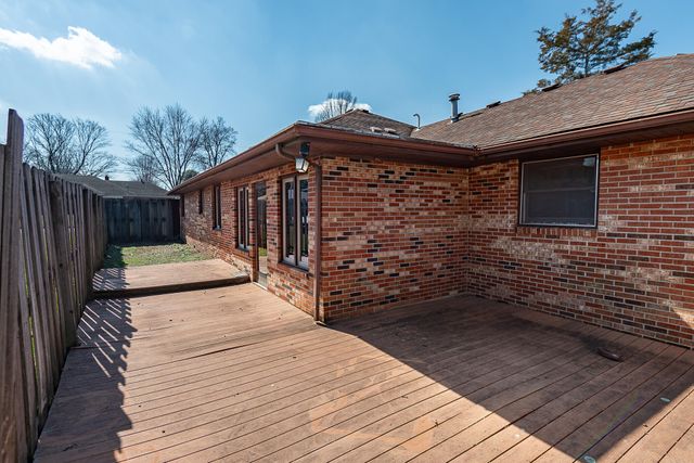1240 S Arcadia Avenue, Springfield, MO 65804