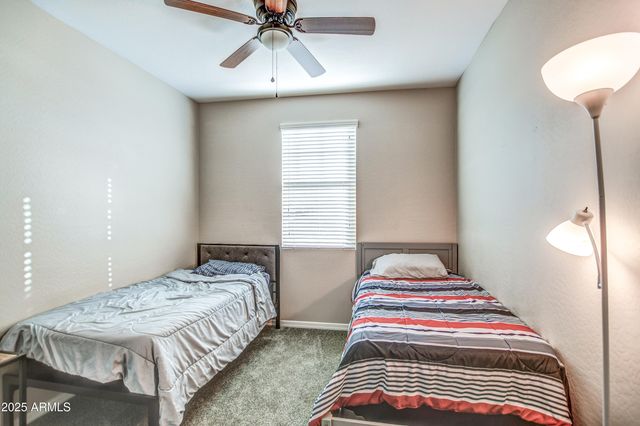 2842 E FRAKTUR Road, Phoenix, AZ 85040