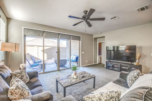 2842 E FRAKTUR Road, Phoenix, AZ 85040