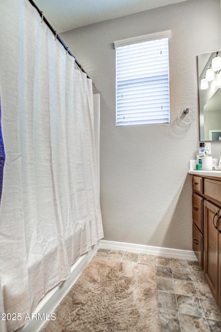 2842 E FRAKTUR Road, Phoenix, AZ 85040