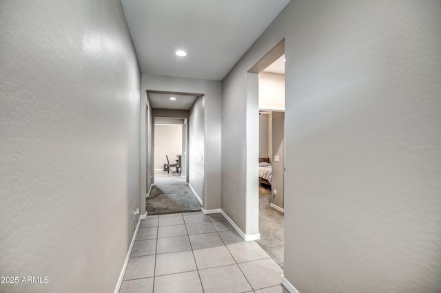 2842 E FRAKTUR Road, Phoenix, AZ 85040