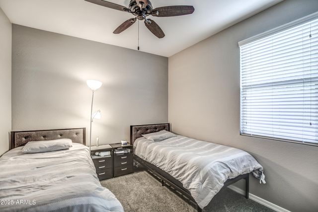 2842 E FRAKTUR Road, Phoenix, AZ 85040